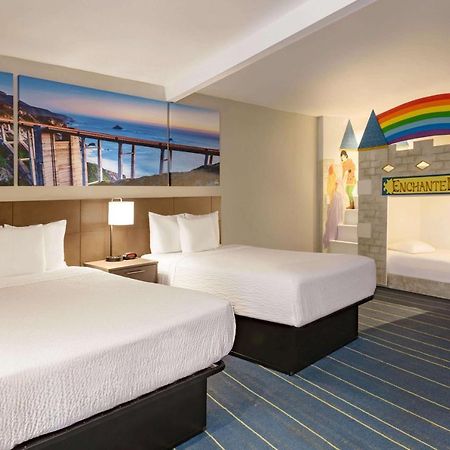 Days Inn & Suites By Wyndham Anaheim At Disneyland Park Eksteriør bilde