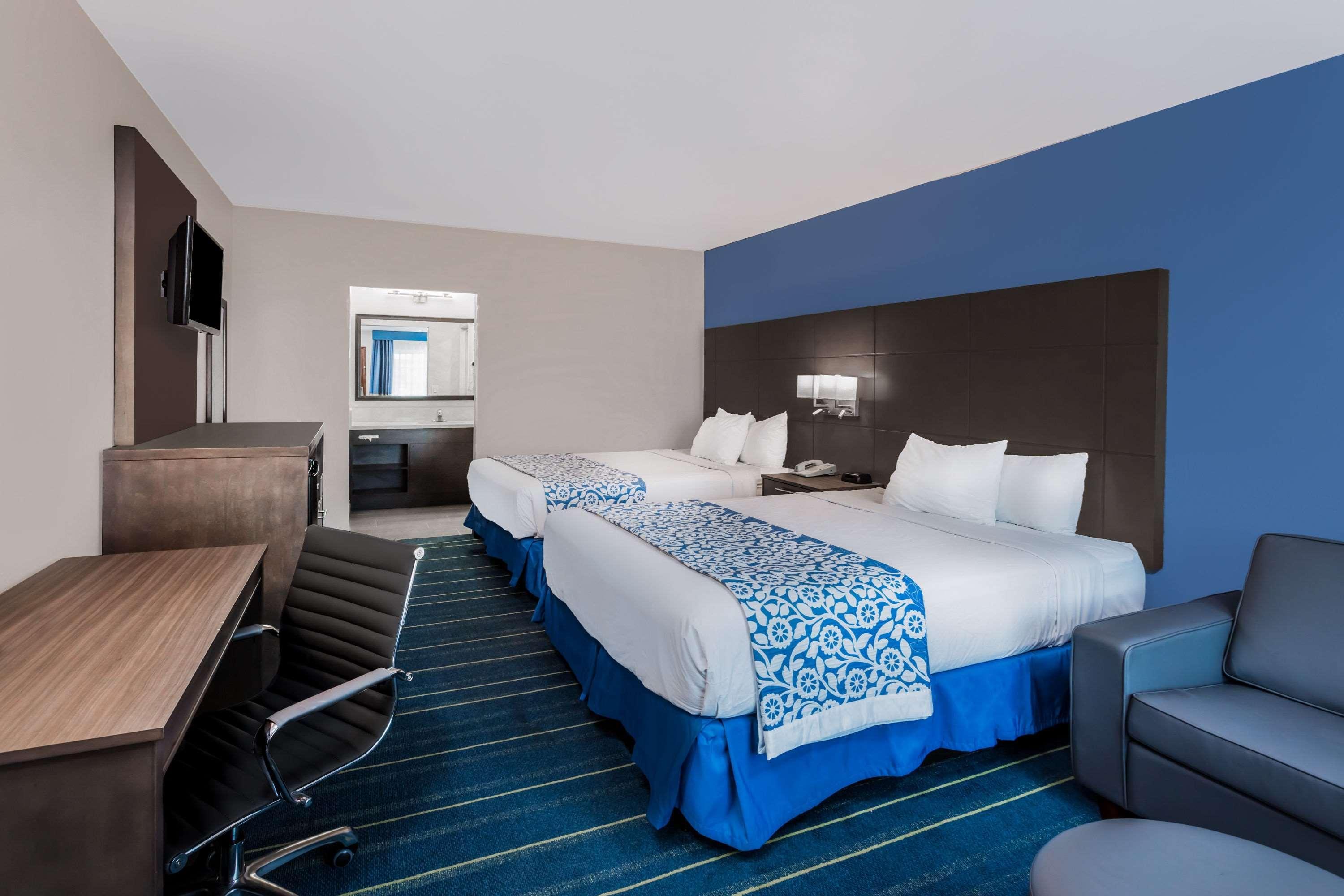 Days Inn & Suites By Wyndham Anaheim At Disneyland Park Eksteriør bilde